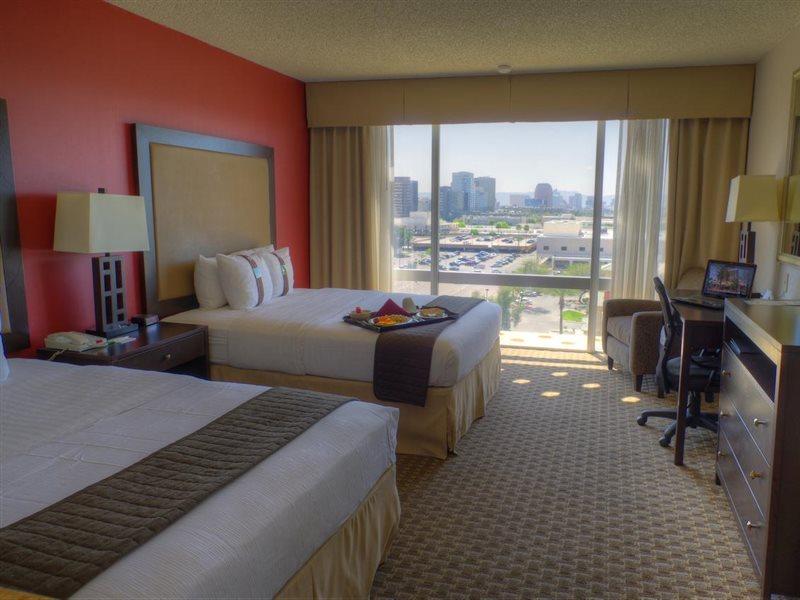 Holiday Inn Express & Suites Phoenix - Midtown, An Ihg Hotel Kültér fotó