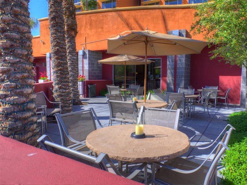Holiday Inn Express & Suites Phoenix - Midtown, An Ihg Hotel Kültér fotó